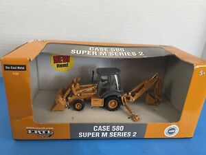 Ertl ~Case 580 Super M Series 2~ Die-cast 1:50 Scale. Mint In Box