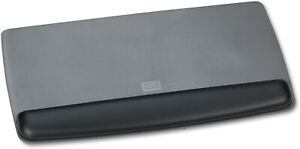3M WR420LE Gel Wrist Rest Keyboard Platform, Black / Metallic Gray