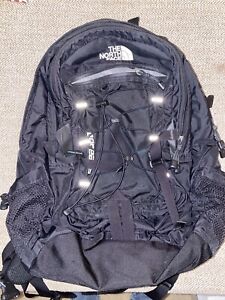 THE NORTH FACE BOREALIS BACKPACK BLACK IN GOOD CONDITION MINUS LIL POCKET ZIPPER