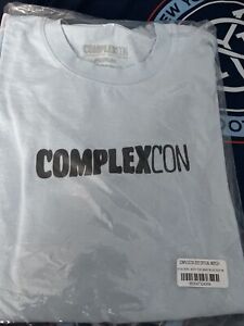 Complexcon 2022 Girls don’t cry Visty tee baby blue Size M BNIB