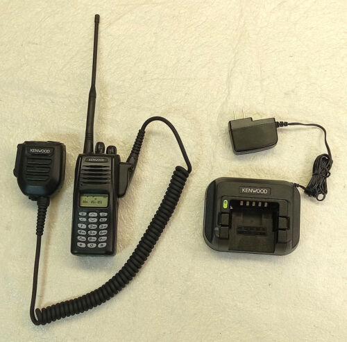 Kenwood NX-210-K2 VHF 136-174MHz Digital Radio w/ KMC-41 Mic & KMC-Charger