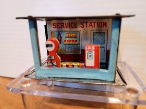 NICE VINTAGE TIN LTHO PENNY TOY GAS SERVICE STATION made in JAPAN