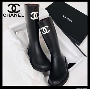 BNIB Chanel Caoutchouk Black Rubber Rain Boots White CC Logo SZ 38 Authentic NWT