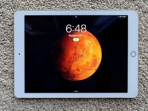 Apple iPad 7th Gen, 128GB, Wi-Fi, 10.2 in, Space Gray Good Condition