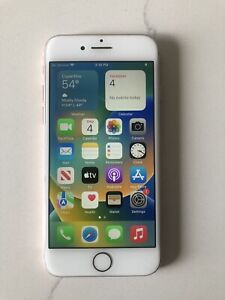 Apple iPhone 8 - 64GB - Gold (UNLOCKED) A1863