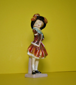 VERY RARE.Royal Doulton Figurine Pearly Girl HN2036.Simply perfect