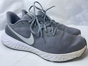 Nike Revolution 5 Running Shoes Men's US 14 Gray / White BQ3204-005 Nice Used!￼