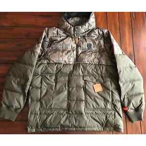 Nike Lebron James Down Fill Camo Puffer Jacket Men's AT3904-355 Size XL-TALL