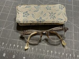 Vtg CATS EYE Eyeglasses With Case Art Craft - Alum - Very Neat Vintage Glasses