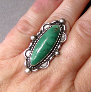 Vtg. Fred Harvey Era Maisel's Sterling Silver Long Green Turquoise Ring