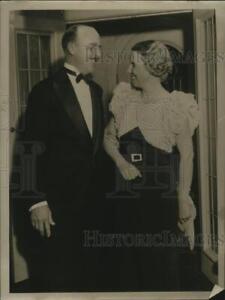 1934 Press Photo Val Blatz with Mrs Frank Frey Jr - mja17902