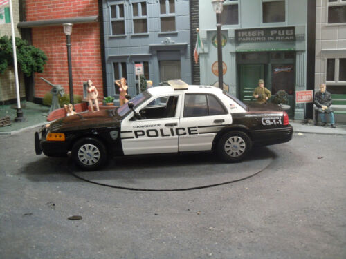 Cambridge MA Police 1/18 scale Ford Crown Victoria with lights.