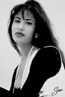 Selena Quintanilla - B&W Poster - MUSIC Poster - 24 in x 36 in