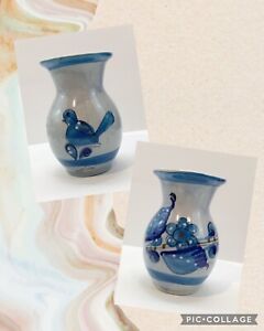 New ListingTonala Mexican Art Pottery 6.25” Hand-Painted Blue Bird Vase Signed Vintage