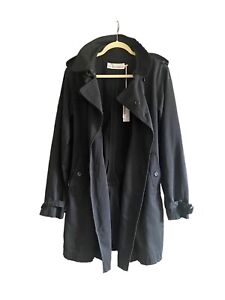 Black Izzue NWT Double Breasted Trench Coat. Size 4.