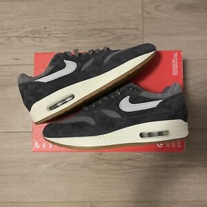 Size 9.5 - Nike Air Max 1 “Grey Crepe” (NEW MISSING LID) 2023 | FD5088-001