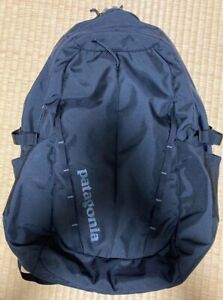 patagonia men's refugio daypack 28L black backpack Casual Town Use rucksack USED