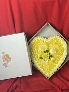 Yellow Rose Heart Shaped Valentine's Whitman Chocolate Candy Box Vintage W Box