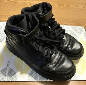 Nike Mid Air Force 1 Black Size 9 Men’s Sneakers 35123