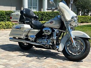 2008 Harley-Davidson CVO™ Screamin' Eagle® Ultra Classic® Electra Glide
