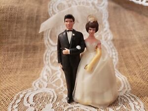 Wedding cake topper vintage 1960s bride and groom