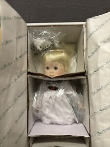 NEW IN BOX Hamilton Collection Holly Angel Porcelain Doll 10