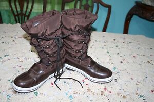 POLAR WOMENS BOOTS MID CALF FAUX FUR QUILTED Size 10 NEW