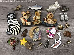 Animal And Aquatic Costume Jewelry Pin Brooches Lot w. Boyds Bears Cat Mouse