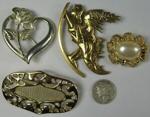 4 Vintage Cast Goldtone Hart Angel Pins RDC