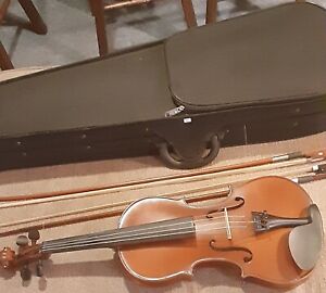 Unbranded Violin with Case 4/4