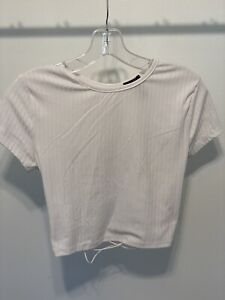 Rue 21 Size L Crop T-Shirt In White worn Twice ( Also Selling In Blue)