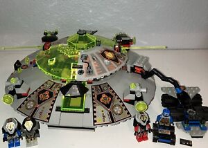 Lego Space Vintage UFO Alien Avenger 6975