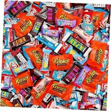 Famous Brands' Chocolate Bars Assortment - HERSHEY’S, KITKAT, REESEScups (3