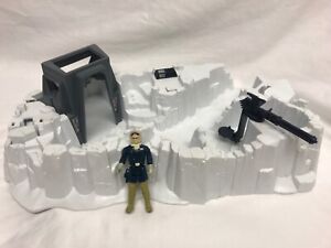 1980 STAR WARS HOTH IMPERIAL ATTACK BASE PLAYSET (Incomplete) w/ Hoth Han Solo