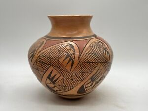 Native American Hopi Pottery vase Vernida Polacca Nampeyo CRACKED