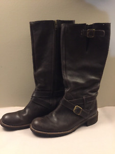 LL Bean Tall Brown Leather Knee High Boots Zip up with buckles Women's 7.5 M