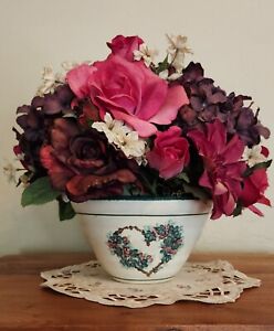 New ListingRose/Hydrangea floral arrangement in ceramic bowl