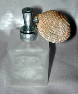 Vintage FROSTED WHITE Perfume Bottle Atomizer Sprayer PLUMERIA Motif Cameo