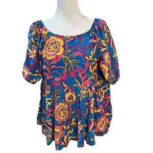 TERRA & SKY FLORAL BABY DOLL TOP WITH BALLOON SLEEVES.  SIZE 1X (16-18)