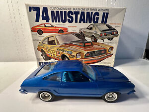 MPC 1974 Ford Mustang II Blue 1:25 Scale Model Built + Original Box