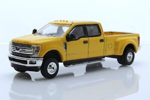 2019 Ford F-350 Dually Lariat Pickup Truck 1:64 Scale Diecast Model F350 Yellow