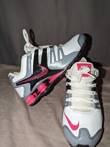 Nike Shox Womens Size 8 Gray Pink Athletic Shoes Sneakers running jogging yoga