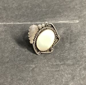 Southwestern Navajo Silver Mother Of Pearl Ring Size 8