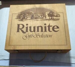 VINTAGE WOOD WINE RIUNITE CRATE BOX GIFT SELECTION EMPTY PRE-OWNED 15
