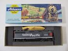 Athearn Blue Box 4756 Southern Pacific GP 60 #9715 HO Scale