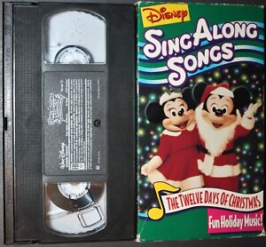 Disney Sing-Along Songs: THE TWELVE DAYS OF CHRISTMAS (vhs) Mickey, Minnie. VG