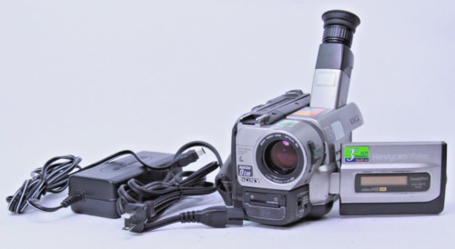 New ListingSony CCD-TRV75 Video Hi 8MM Camcorder w/ Charger and Battery - TESTED WORKING