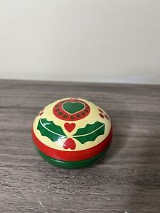 New ListingVintage Wooden Trinket Box Christmas Holly Heart Red Green Made In India