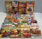 Lot of 16 Vintage Pillsbury Classic Cookbooks Monthly Magazines 1991-2002