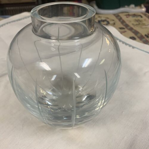 STROBACH CRYSTAL Vase Signed by KURT STROBACH 6´´ Tall Very Nice Clean Lines.